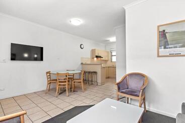 هتل Taft Apartments