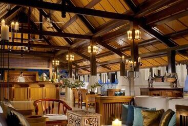 هتل Tanjong Jara Resort