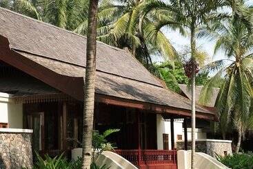 هتل Tanjong Jara Resort