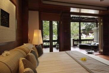 هتل Tanjong Jara Resort