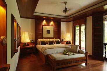 هتل Tanjong Jara Resort