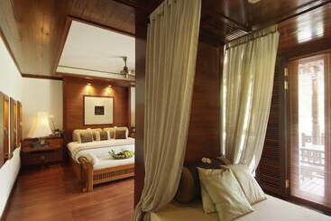 هتل Tanjong Jara Resort