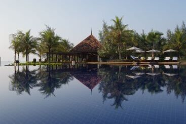 هتل Tanjong Jara Resort