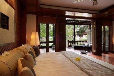هتل Tanjong Jara Resort