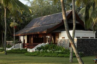 هتل Tanjong Jara Resort