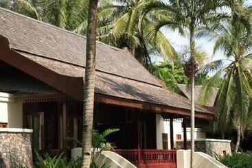هتل Tanjong Jara Resort