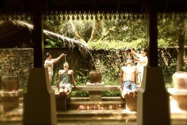هتل Tanjong Jara Resort