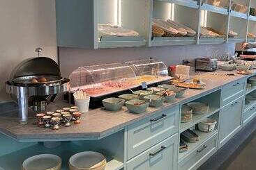 هتل Villa Carlton   Adults Only