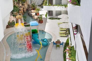 استراحتگاه Grand Park Royal Puerto Vallarta  All Inclusive