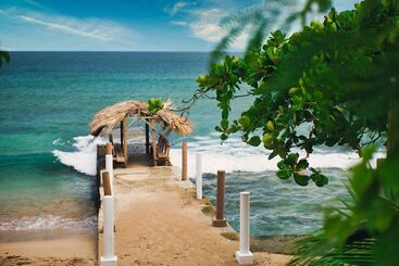 Tropikist Beach Hotel & Resort