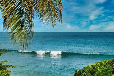 Tropikist Beach Hotel & Resort