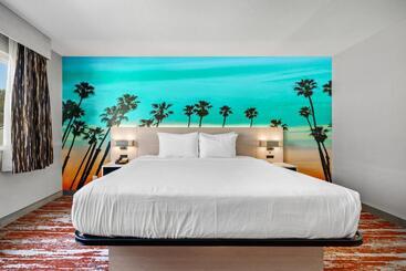 هتل Avania Inn Of Santa Barbara