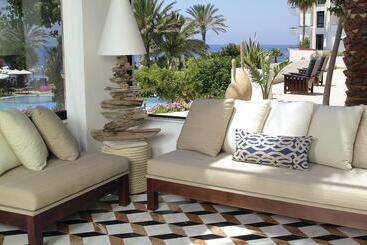 هتل Azia Resort & Spa