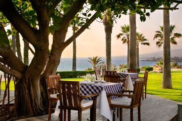 هتل Azia Resort & Spa