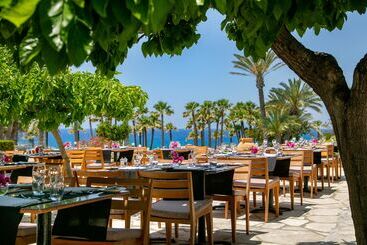 هتل Azia Resort & Spa
