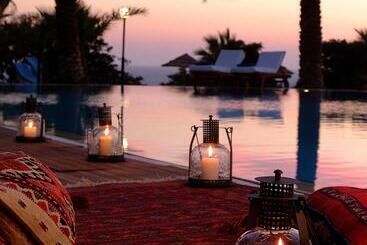 هتل Azia Resort & Spa