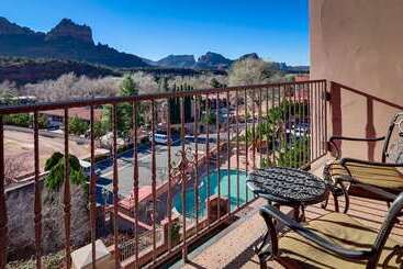 هتل Best Western Plus Arroyo Roble & Creekside Villas