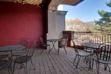 هتل Best Western Plus Arroyo Roble & Creekside Villas