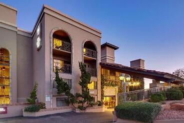 هتل Best Western Plus Arroyo Roble & Creekside Villas
