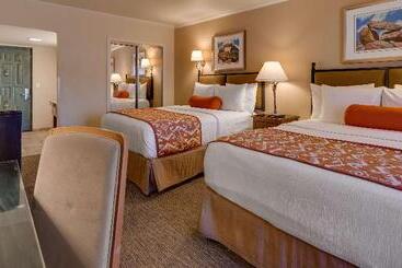 هتل Best Western Plus Arroyo Roble & Creekside Villas