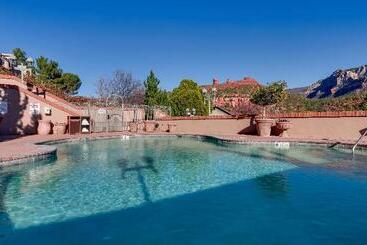 هتل Best Western Plus Arroyo Roble & Creekside Villas