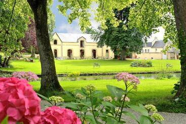 هتل Château De Bellefontaine   Teritoria