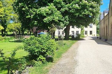 هتل Château De Bellefontaine   Teritoria