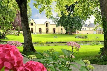 هتل Château De Bellefontaine   Teritoria