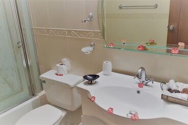 هتل Costa Larimar