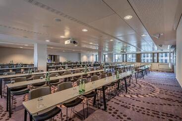 هتل Frankfurt Marriott