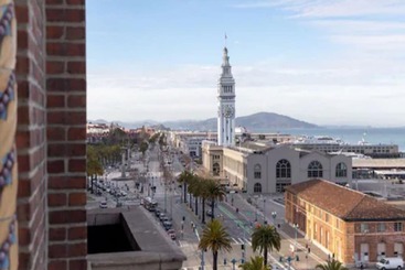 هتل Harbor Court