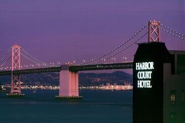 هتل Harbor Court