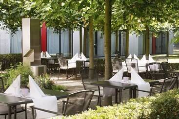 هتل Holiday Inn Berlin City West, An Ihg