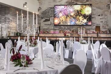 هتل Holiday Inn Berlin City West, An Ihg