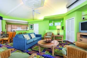 هتل Holua Resort