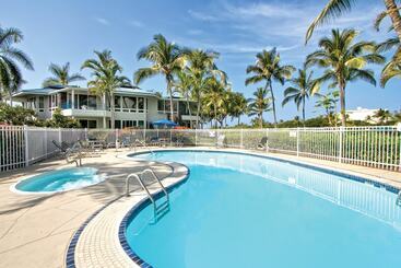 هتل Holua Resort