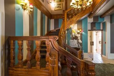 בית מלון כפרי Hostellerie De La Pommeraie By Popinns