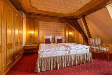 בית מלון כפרי Hostellerie De La Pommeraie By Popinns
