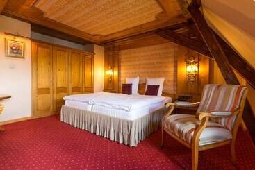 בית מלון כפרי Hostellerie De La Pommeraie By Popinns