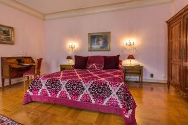 هتل Hostellerie De La Pommeraie By Popinns