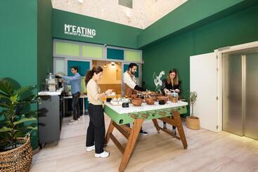 Latroupe Grand Place Hostel