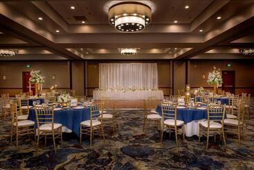 هتل Marriott St. Louis West