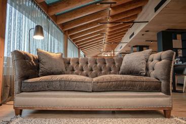 هتل Naudi Boutique Adults Only