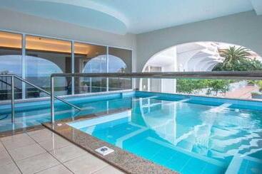 هتل Pestana Carlton Madeira Ocean Resort