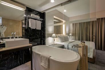 هتل Pullman Jakarta Indonesia