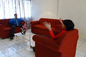 هتل Royal Palm Suite