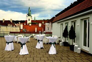 هتل Savoy Prague