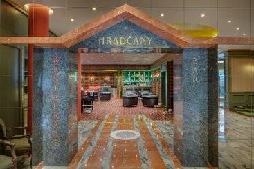 هتل Savoy Prague