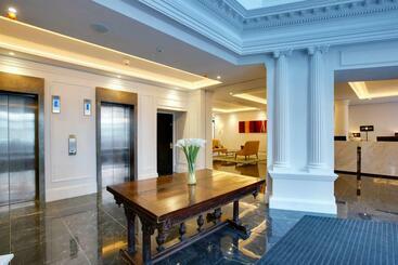 هتل The Davenport