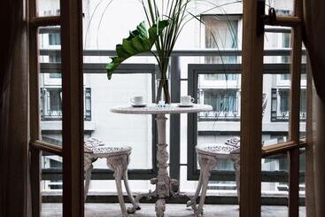 Hotel Ulises Recoleta Suites